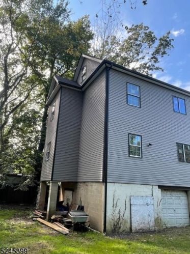 1819 Allen St, Rahway NJ  07065-4223 exterior