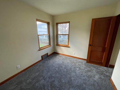 5921 64th St, Milwaukee WI  53218-1921 exterior