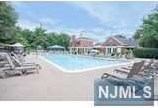 404 Chase Ct, Edgewater NJ  07020-1609 exterior