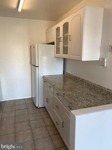 5250 Valley Forge Dr, Alexandria VA  22304-5603 exterior