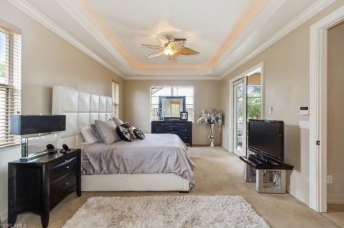 14619 Indigo Lk Cir, Naples FL 34119-4812 exterior