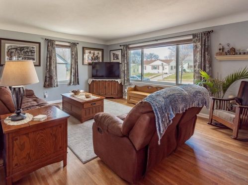 2224 Fremont Ave, Saint Paul, MN 55119-4020