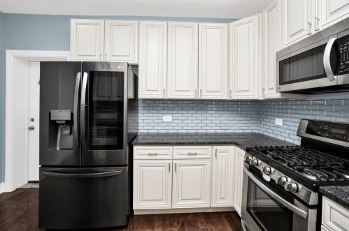 7912 Justine St, Chicago IL 60620-4333 exterior