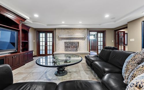 184 South St, Elmhurst IL  60126-4000 exterior