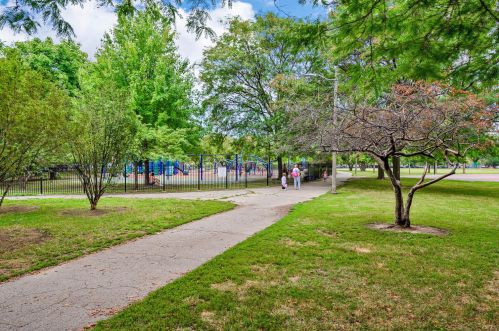 15 Throop St, Chicago IL  60607-2517 exterior