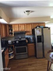 35 Juniper St, Boston MA  02119-1750 exterior