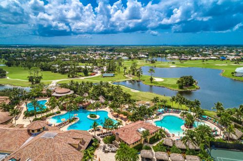 9088 Chula Vista St, Naples FL 10801-3261 exterior