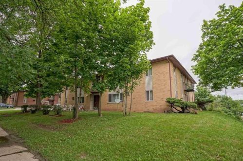 2341 Carling Dr, Madison WI  53711-4408 exterior