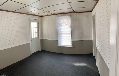 801 Hovey St, Grand Rapids MI 49504-6154 exterior