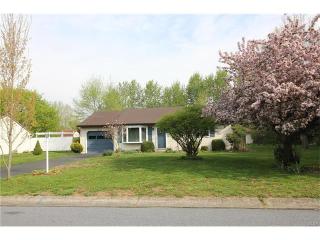 4025 Devonshire Rd, Bethlehem PA  18020-9693 exterior