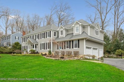 12 Lafayette Ct, Middletown, NJ 07748-2920