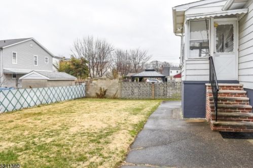 236 Rossiter Ave, Paterson NJ  07502-1318 exterior