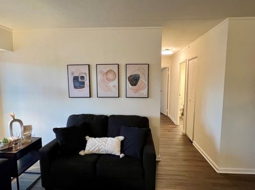 4204 Charlemagne Cir, Pittsburgh PA  15237-2912 exterior