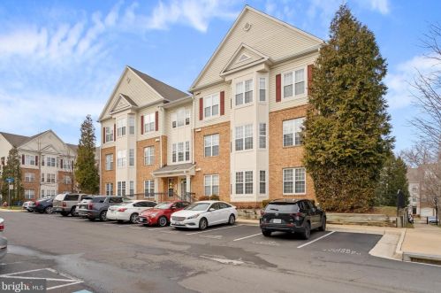 6476 Cheyenne Dr, Alexandria, VA 22312-2354