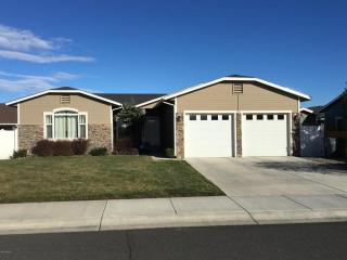 2307 80th Ave, Yakima WA  98903-9694 exterior