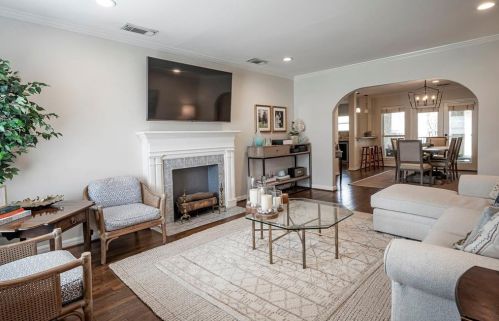 4923 Elsby Ave, Dallas TX  75209-3209 exterior