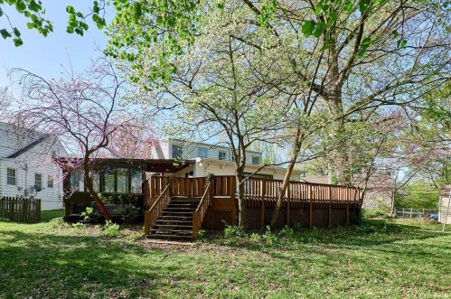 123 Holly Dr, Saint Louis MO 63119-4639 exterior