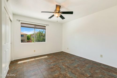 9966 Emberwood Dr, Tucson AZ 85748-5114 exterior