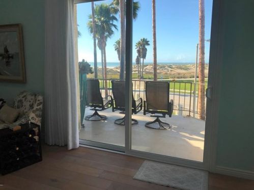 4760 San Sebastian Dr, Oxnard CA 93035-3640 exterior