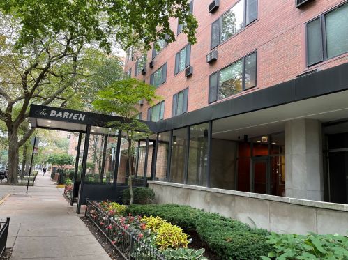 3100 Lake Shore Dr, Chicago, IL 60657-4946