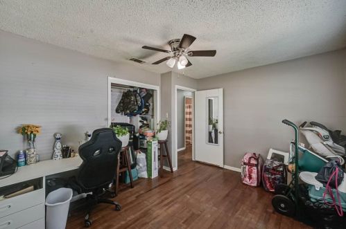 1614 4th St, Irving TX 75060-3111 exterior