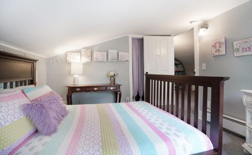 832 Elmwood St, Kalamazoo MI 49007-3236 exterior