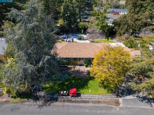 4754 Laura Dr, Concord, CA 94521-1422