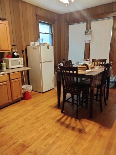 2644 Tripp Ave, Chicago IL 60712-1912 exterior