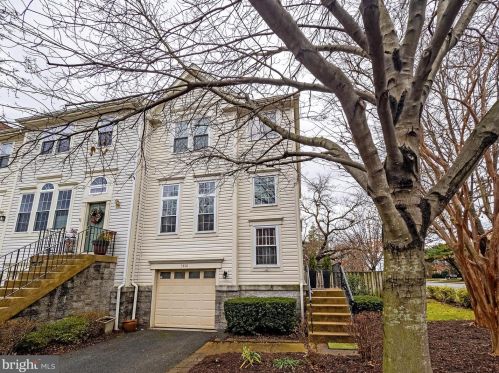 3801 Elbert Ave, Alexandria VA 22305-2058 exterior