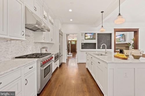 1533 Capitol St, Washington DC  20003-1508 exterior