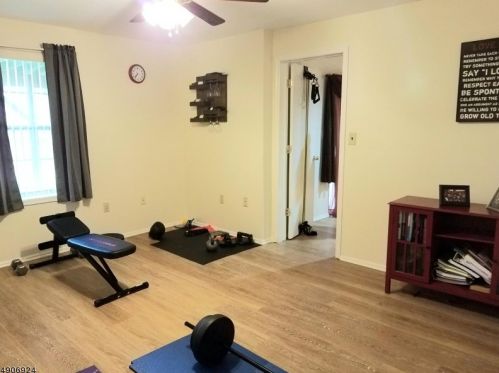 2102 Vroom Dr, Bridgewater NJ  08807-7003 exterior