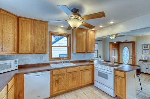 4321 Dodge St, Duluth MN 55804-1409 exterior