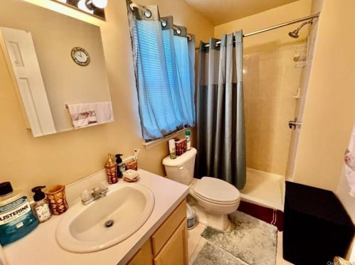 28 Lk Rdg Dr, Middletown NY 10940-2155 exterior