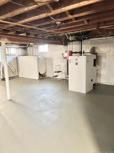 258 Bassett St, New Britain CT  06051-3438 exterior