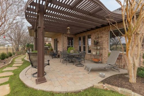 7039 Maumee Vly Ct, Frisco TX 75034-3375 exterior