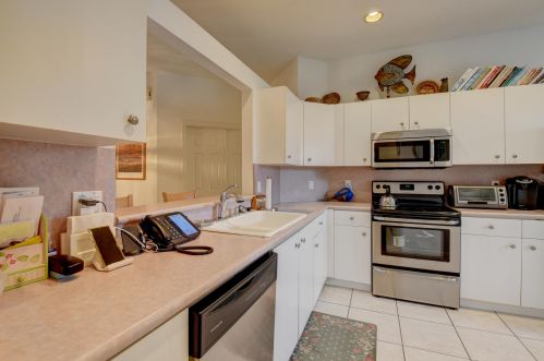 5779 Is Reach Ln, Boynton Beach FL 33437-4230 exterior