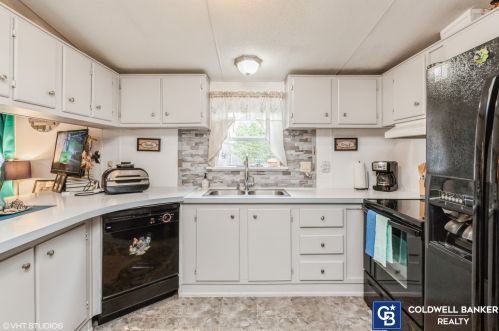 94 Crocus Ave, Defuniak Springs FL  32433-6549 exterior