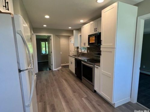 253 17th St, Huntington Station NY  11746-3320 exterior