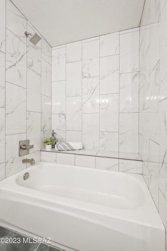 7081 Camino Triste, Tucson AZ  85746-7985 exterior