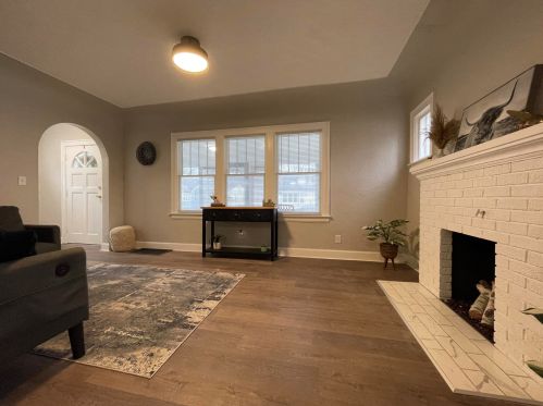 860 Mangin Ave, Meskegon MI  49442-5117 exterior