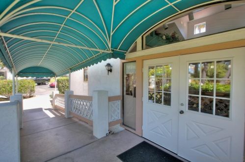 9380 Twin Trails Dr, San Diego CA  92129-2670 exterior