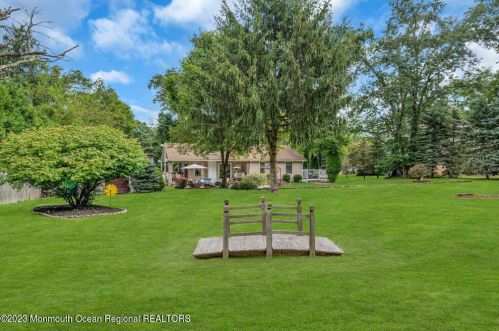 330 Chandler Rd, Jackson Twp NJ 08527-4322 exterior