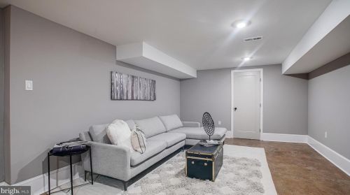 1233 53rd St, Philadelphia PA  19131-4339 exterior