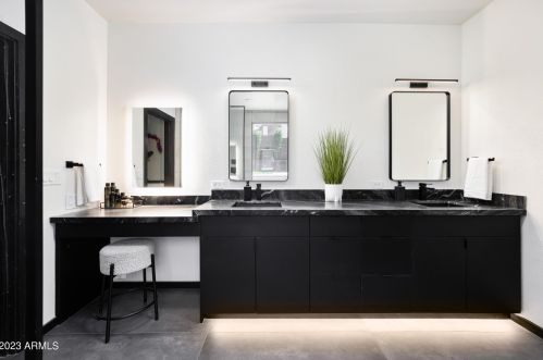 6264 31st Way, Phoenix AZ  85016-2327 exterior