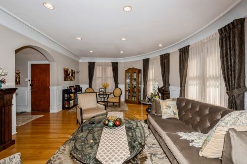 5654 Spaulding Ave, Chicago IL 60651-4139 exterior