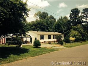 200 Oak Forest Cir, Matthews, NC 28104-3112