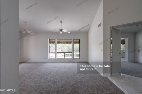 11001 11th St, Phoenix AZ 85020-5825 exterior