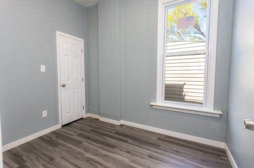 5835 Wabash Ave, Chicago IL 60637-2124 exterior