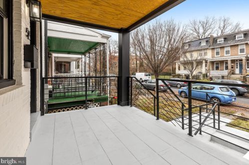 52 Girard St, Washington, DC 20002-1010