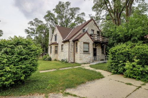 6206 105th St, Milwaukee WI 53225-1409 exterior